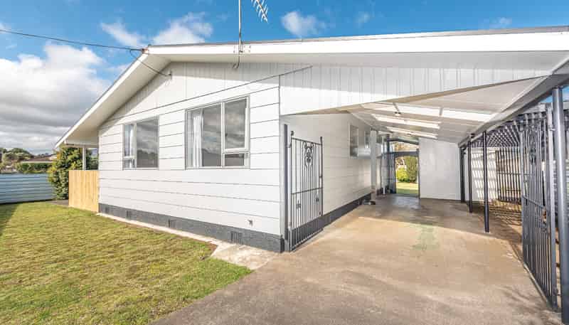 14 Chester Road, Springvale