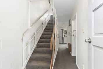 6 Cyril Way, Paparangi