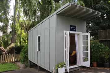 11 Norman Road, Titirangi