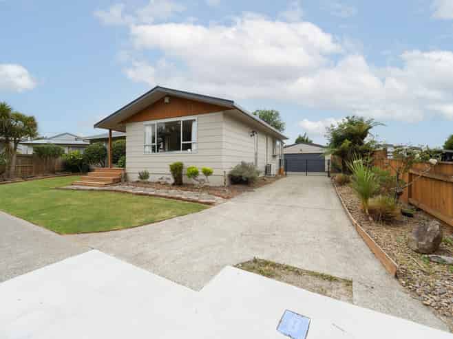 12 Humphries Place, Awapuni
