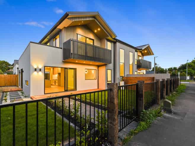 1/64 Banbury Crescent, Fairfield