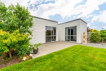 8 Hunter Hills Drive, Gleniti