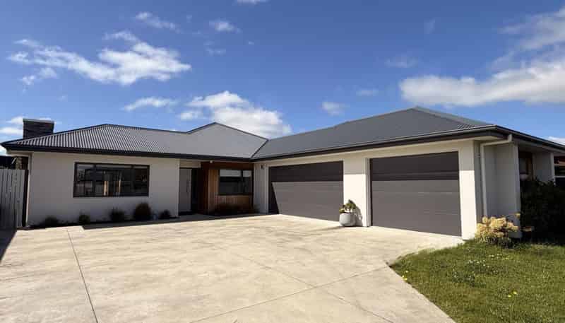 34 Atlantic Drive, Fitzherbert