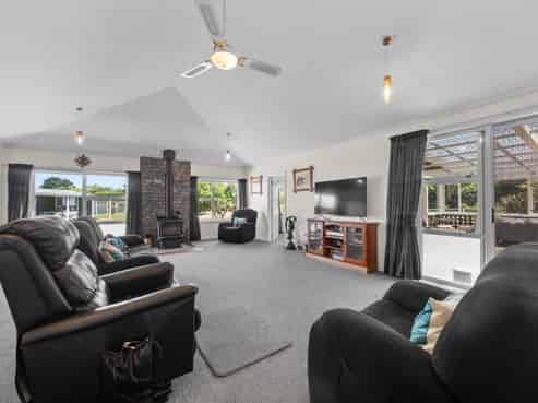 32 Keenans Road, Newland