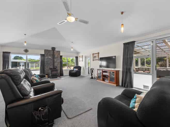 32 Keenans Road, Newland