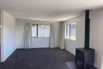 10 Travertine Street, Cromwell