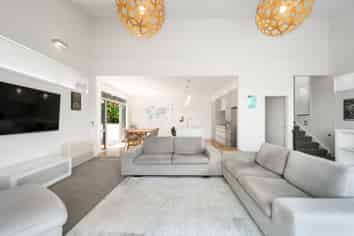 4 Kastos Way, Strathmore Park