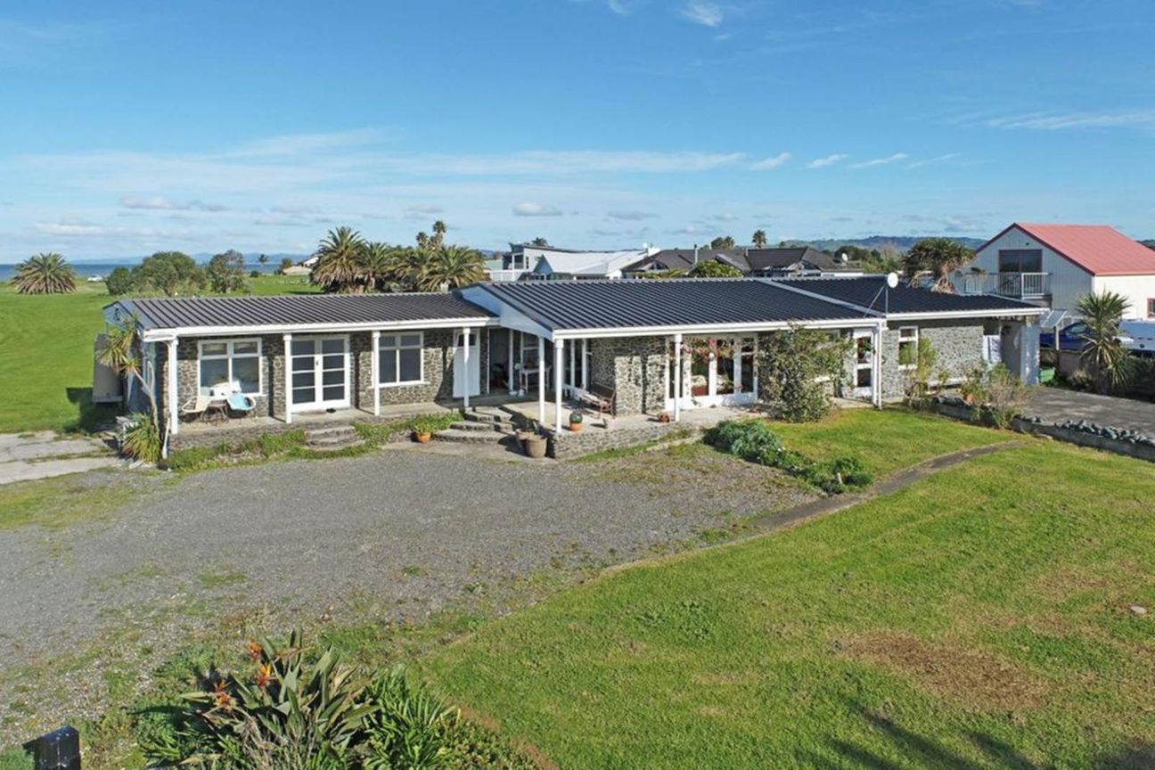 A Special Diamond Near the Beach! - Vista 2
