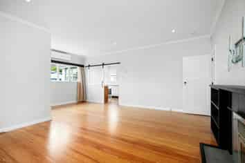 256 Waiwhetu Road, Waterloo