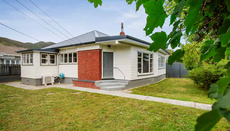 256 Waiwhetu Road, Waterloo