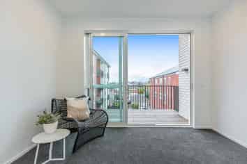 301/1B Soljak Place, Mount Albert