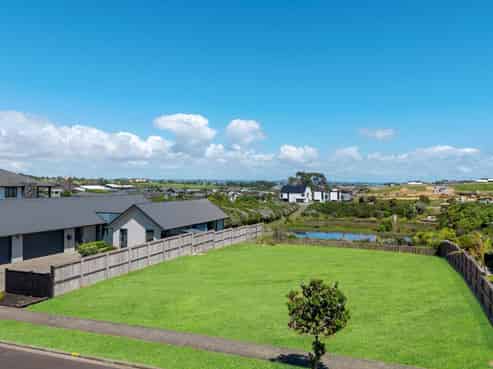 38 Karo Road, Beachlands