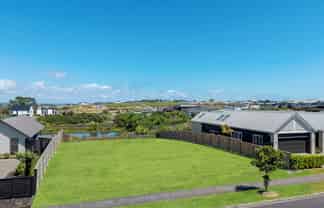 38 Karo Road, Beachlands