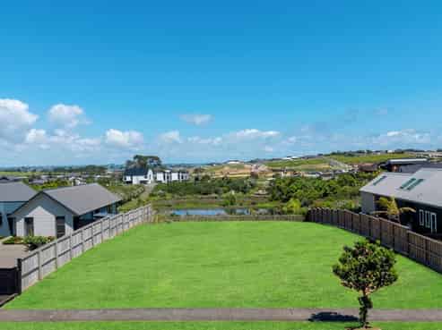 38 Karo Road, Beachlands