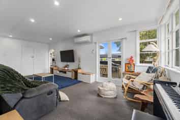 6 Kenney Crescent, Fairfield