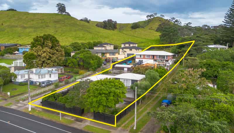 40 & 42 Mountain Road, Mangere Bridge