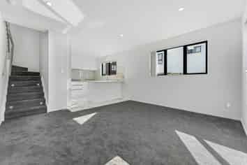 8 Hardie Street, Mangere East