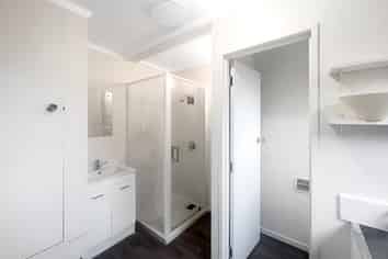 17C Surrey Road, Springvale