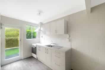 17C Surrey Road, Springvale