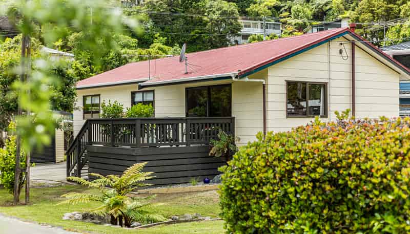 17 Forest Road, Pinehaven