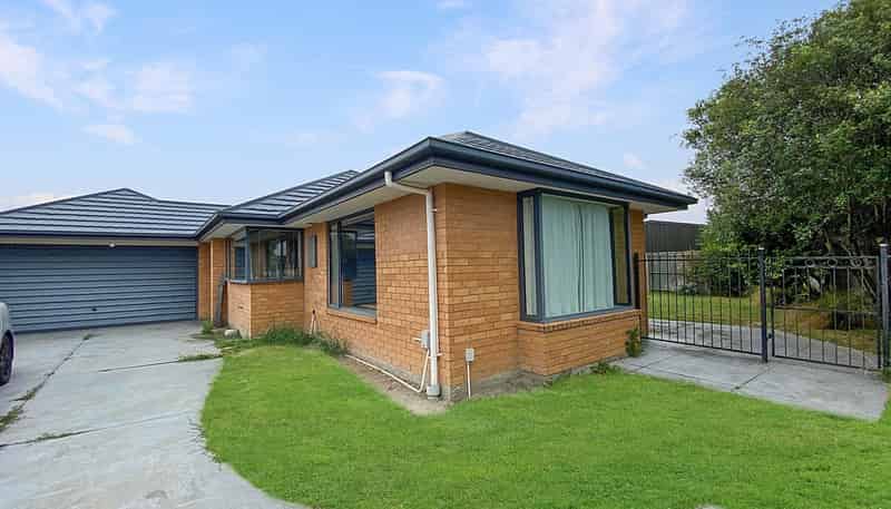 33 Dufek Crescent, Wigram