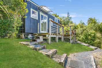 125 Coast Road, Warrington