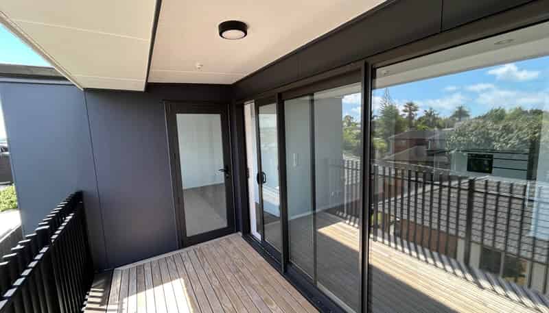 5/12 Treasure Lane, Te Atatu South