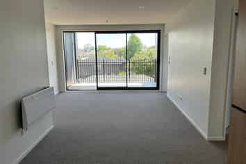 5/12 Treasure Lane, Te Atatu South