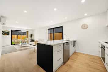 7 Sandstorm Way, Cromwell