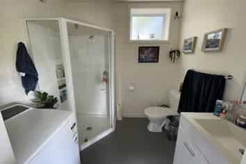 129b Clyde Street , Island Bay