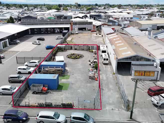 Secure yard area in the city