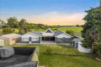 418 McKenzie Road, Waiau Pa