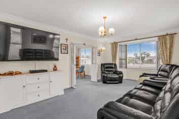 10 Veitches Road, Casebrook