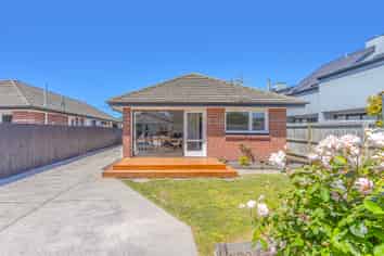 1 and 2/25 Hills Road, Edgeware