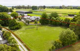 1435 Waughs Road, Aorangi