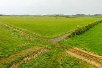 2585 South Road, Manaia