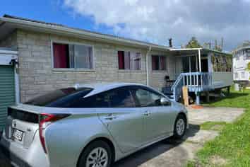 2/55A STAMFORD PARK ROAD, Mount Roskill