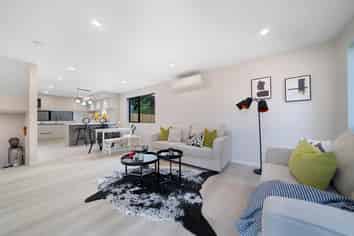 8B Mason Street, New Lynn