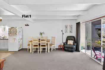 2A Burlington Road, Bluff Hill