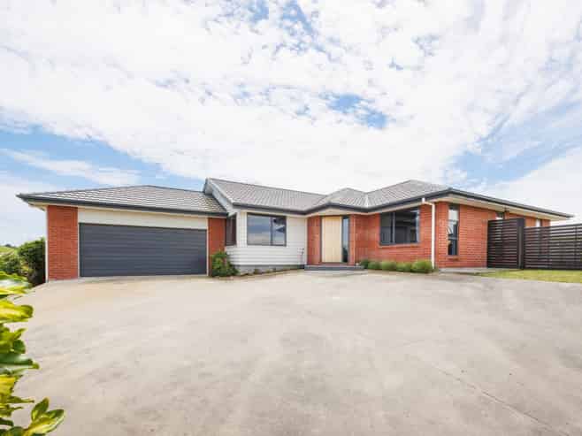 8 MacDonald Heights, Feilding