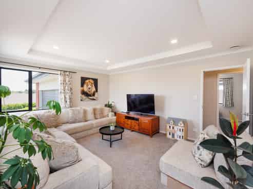 8 MacDonald Heights, Feilding