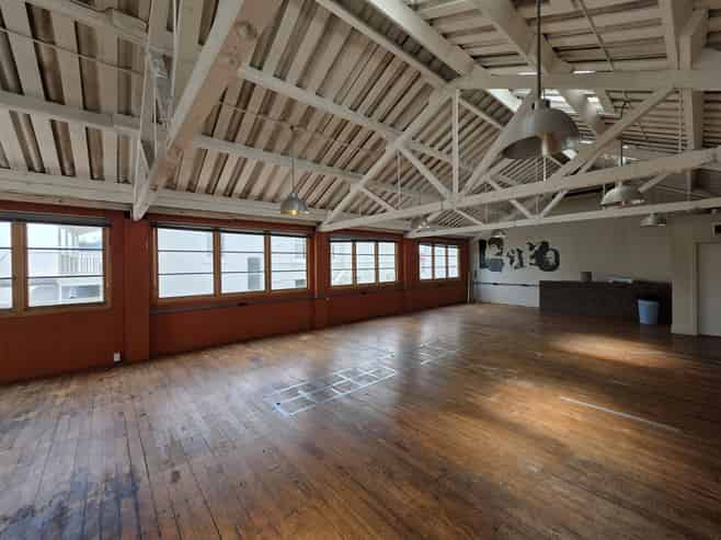 Versatile office/showroom in Parnell