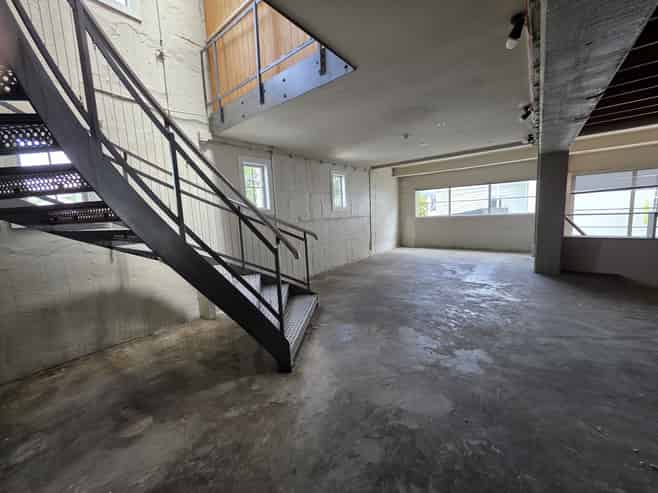 Versatile office/showroom in Parnell