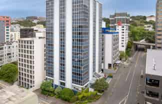 Level 7 – Prime Location & Amenities