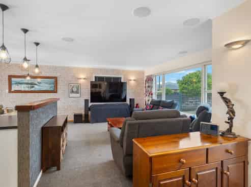 20 York Street, Levin