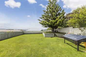 29 Tirowhanga Road, Paremata