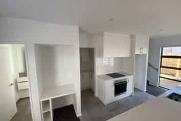 3/242 Edgeware Road, Edgeware