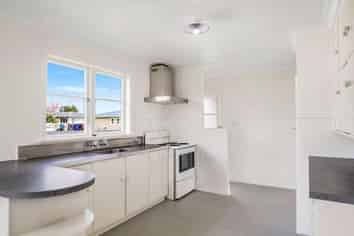 15 Mako Mako Road, Levin