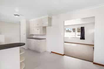 15 Mako Mako Road, Levin