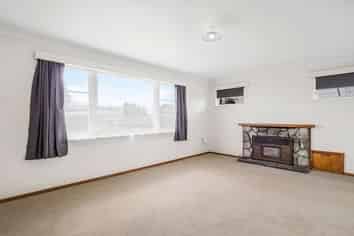 15 Mako Mako Road, Levin